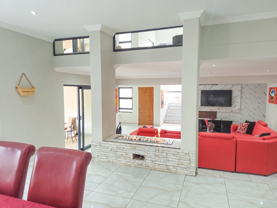 4 Bedroom Property for Sale in Xanadu Eco Park North West